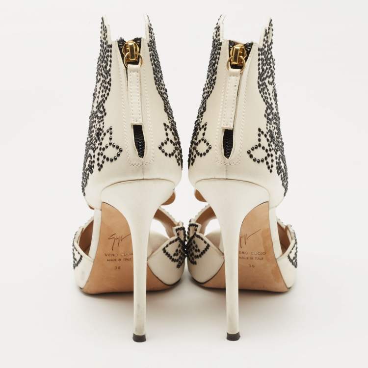مملوكة مسبقًا Giuseppe Zanotti White/Black La Perla Cut Out Detail Crystal Embellished Booties Size 36