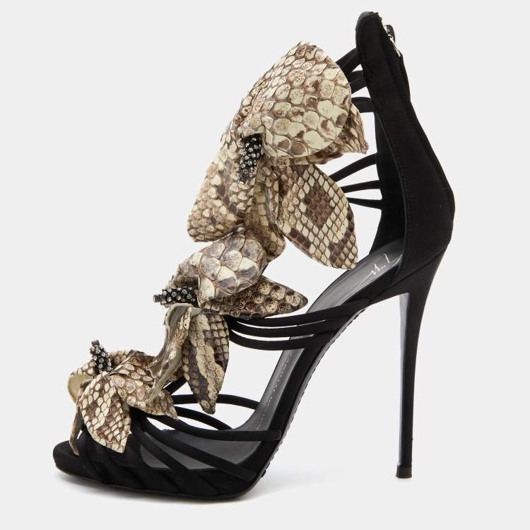 Giuseppe Zanotti Black/Beige Satin and Python Leather Flower Applique Ankle Strap Sandals Size 38.5 Giuseppe Zanotti |