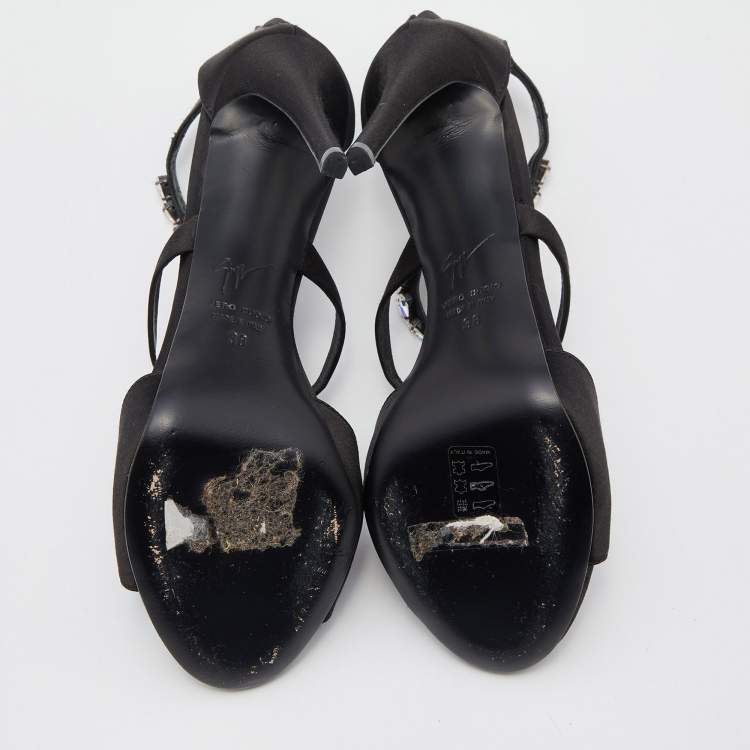 Pre Owned Giuseppe Zanotti Black Leather Crystal Embellished Pumps Size 38