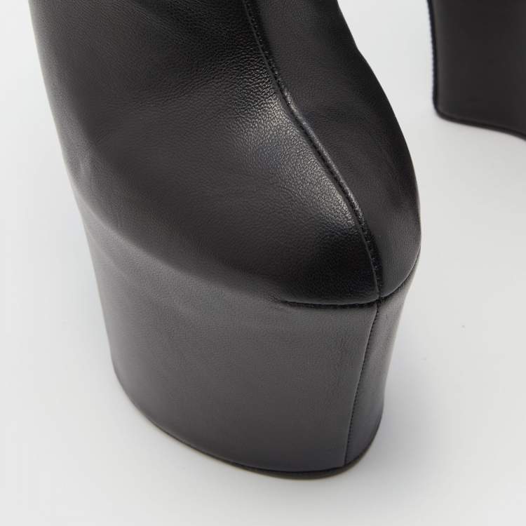 Pre Owned Giuseppe Zanotti Black Leather Heelless Platform Ankle Length Boots Size 38.5