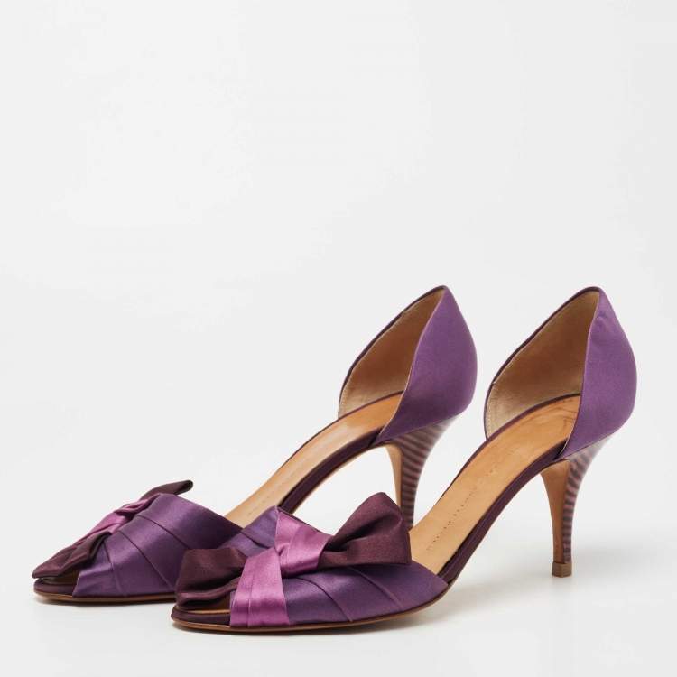 مملوكة مسبقًا Giuseppe Zanotti Purple Satin Bow Peep Toe D'orsay Pumps Size 40