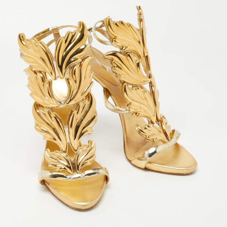 Pre Owned Giuseppe Zanotti Gold Leather Argent Metal Wing Strappy Sandals Size 41
