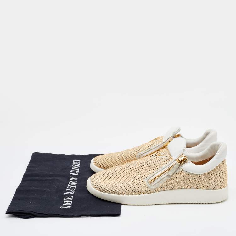 Pre Owned Giuseppe Zanotti White/Gold Studded Leather May London Slip On Sneakers Size 38
