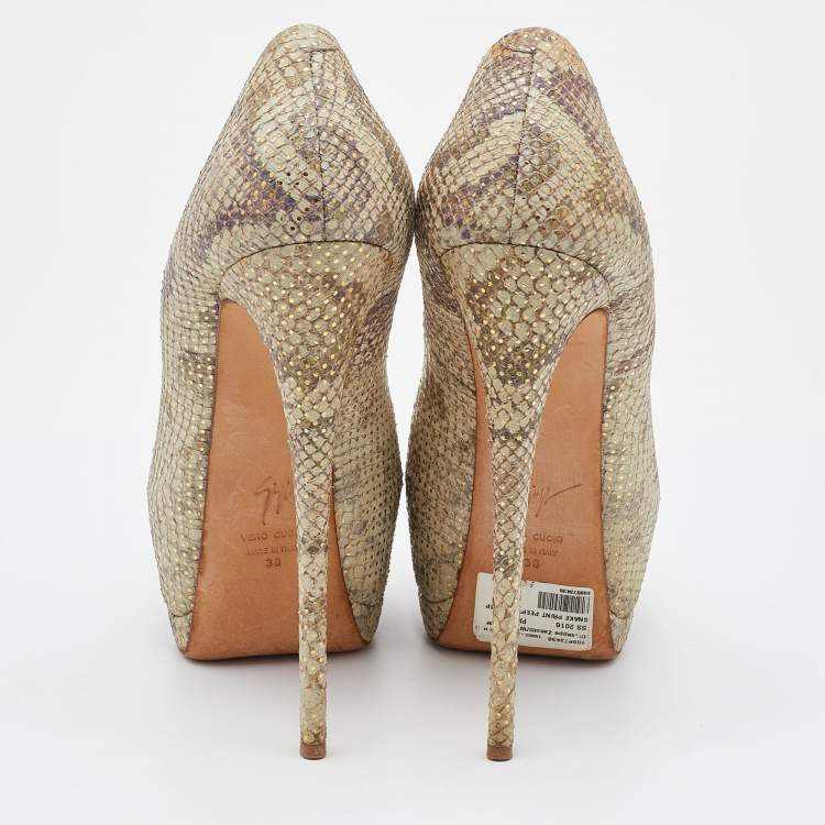 مملوكة مسبقًا Giuseppe Zanotti Green Python Embossed Leather Sharon Peep Toe Platform Pumps Size 38