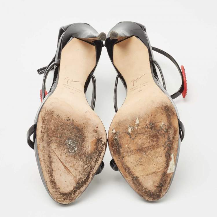 مملوكة مسبقًا Giuseppe Zanotti Black Patent Leather Harmony Bouche Ankle Strap Sandals Size 39