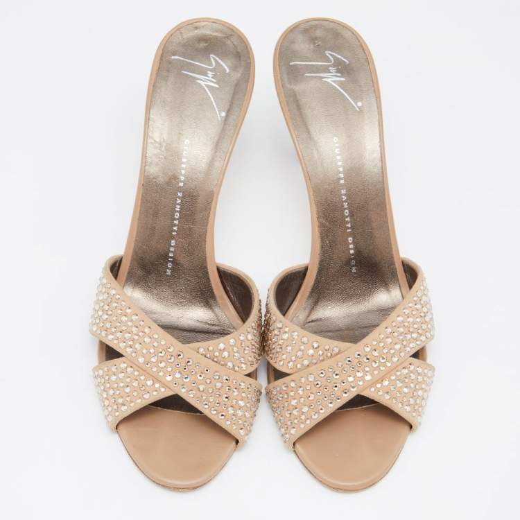 Pre Owned Giuseppe Zanotti Beige Suede Crystal Embellished Slide Sandals Size 40.5