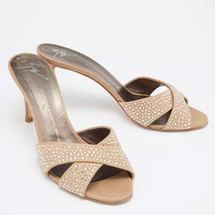 Pre Owned Giuseppe Zanotti Beige Suede Crystal Embellished Slide Sandals Size 40.5