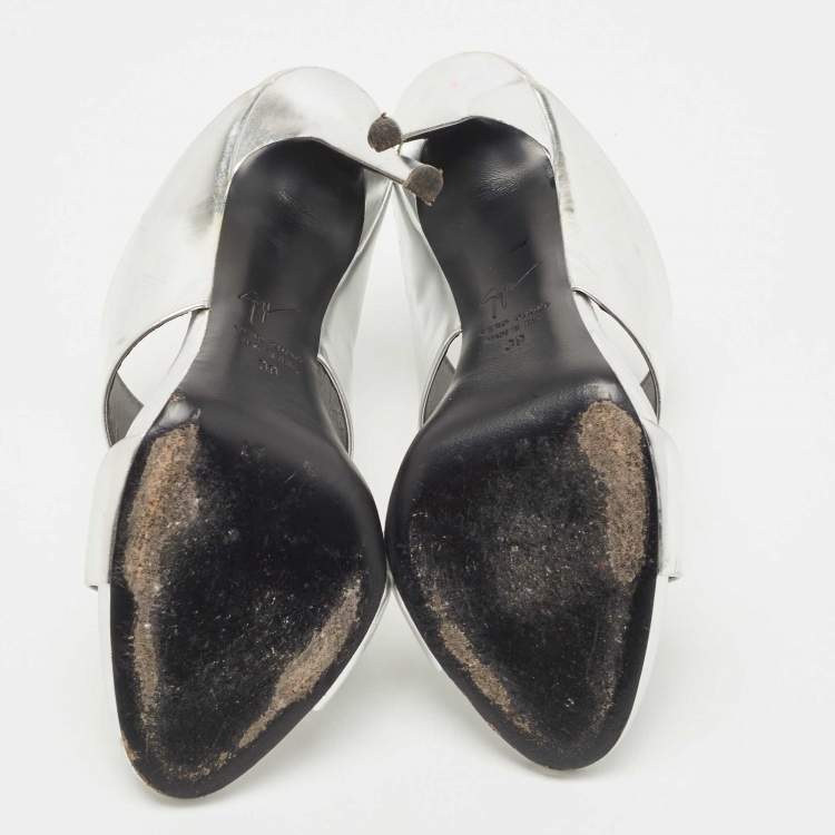 مملوكة مسبقًا Giuseppe Zanotti Metallic Silver Leather Andrea Mules Size 39
