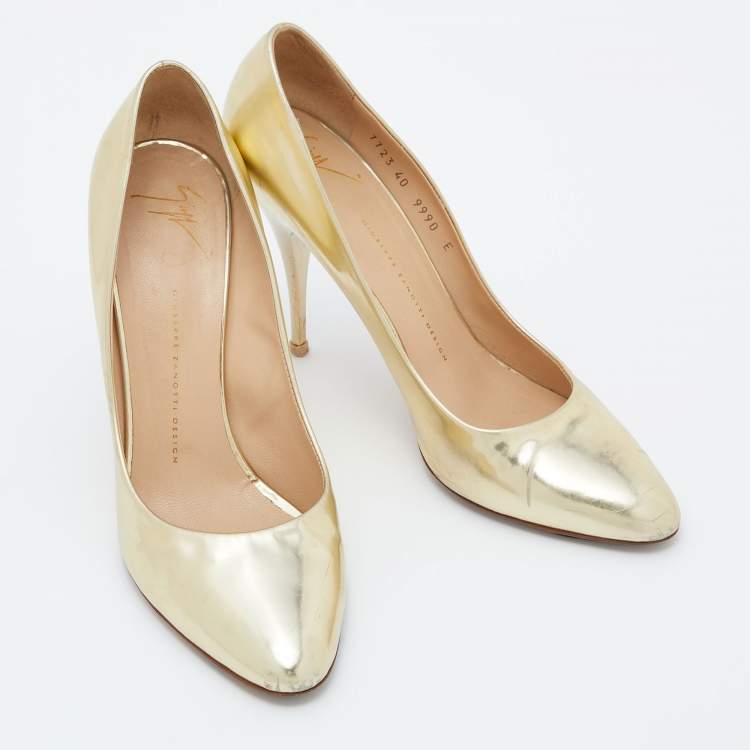 Pre Owned Giuseppe Zanotti Gold Leather Round Toe Pumps Size 40