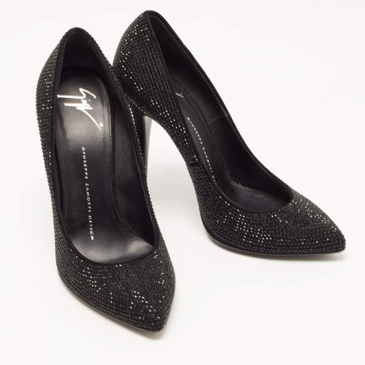 مملوكة مسبقًا Giuseppe Zanotti Black Crystal Embellished Suede Pumps Size 37