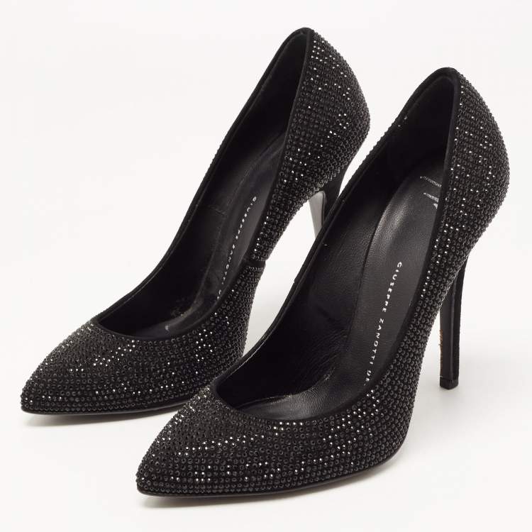 مملوكة مسبقًا Giuseppe Zanotti Black Crystal Embellished Suede Pumps Size 37