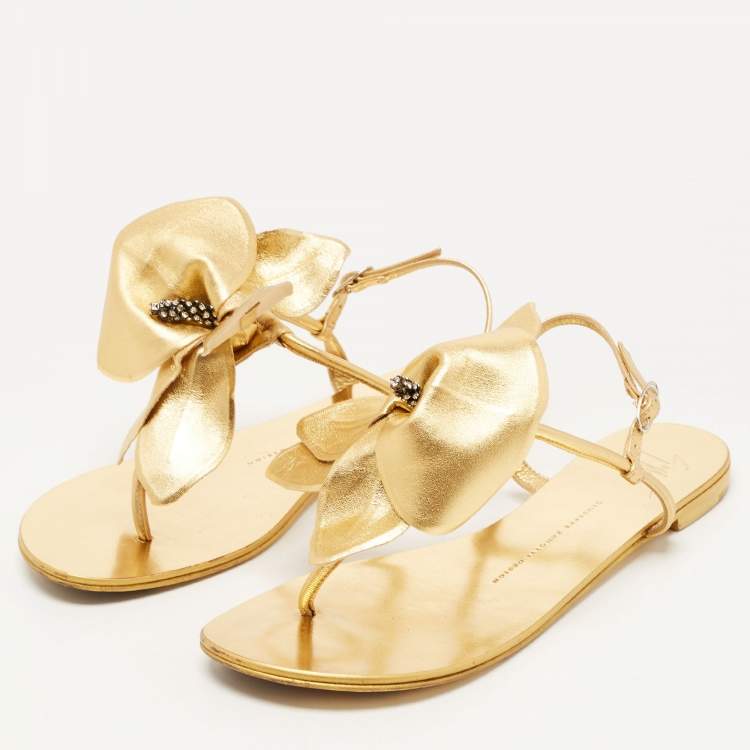 Pre Owned Giuseppe Zanotti Gold Leather Floral Applique Flat Sandals Size 40