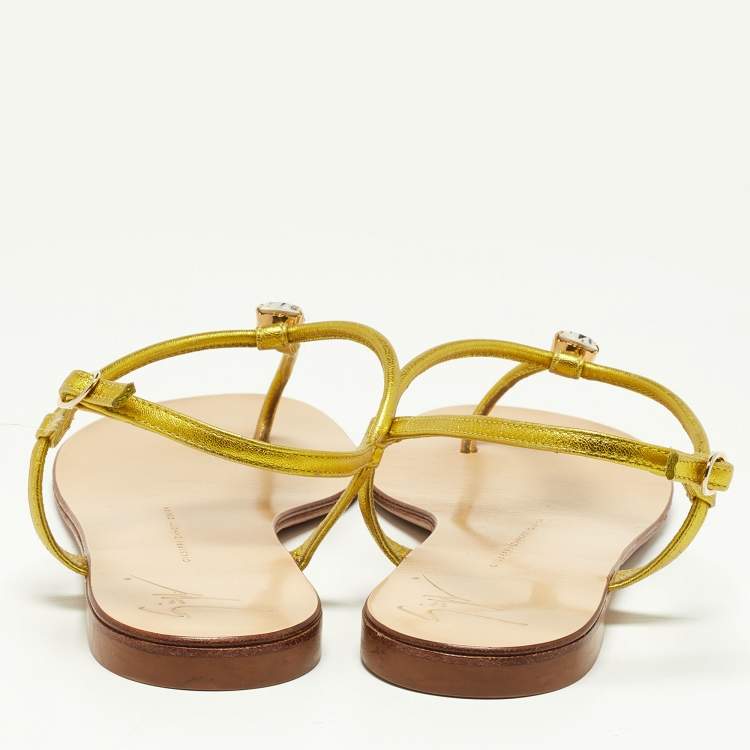 Pre Owned Giuseppe Zanotti Metallic Leather Crystal Embellished Thong Flat Sandals Size 37.5