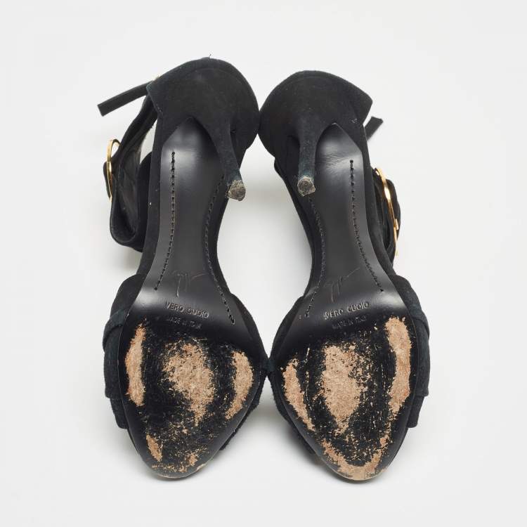 مملوكة مسبقًا Giuseppe Zanotti Black Suede Buckle Detail Sandals Size 36