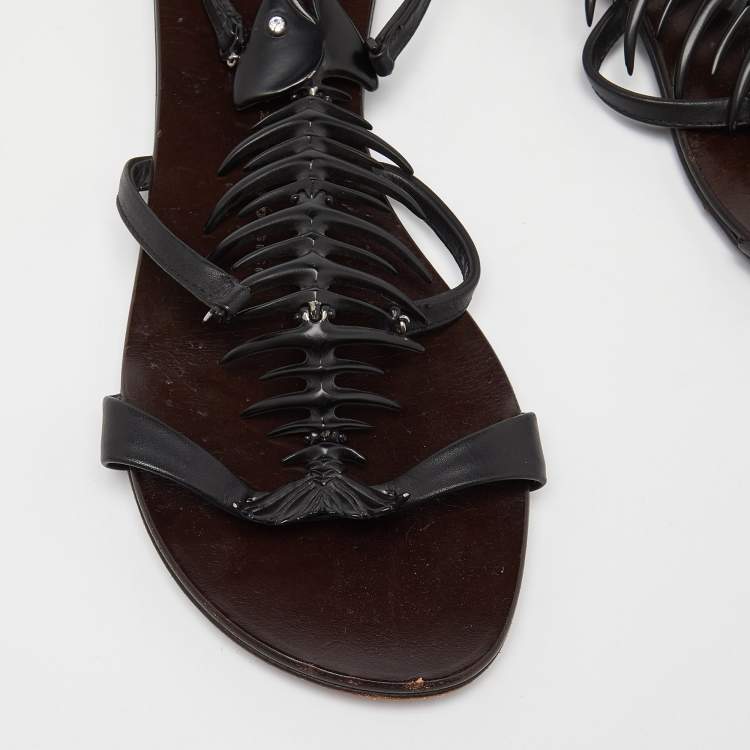 Pre Owned Giuseppe Zanotti Black Leather Fishbone Flat Sandals Size 38