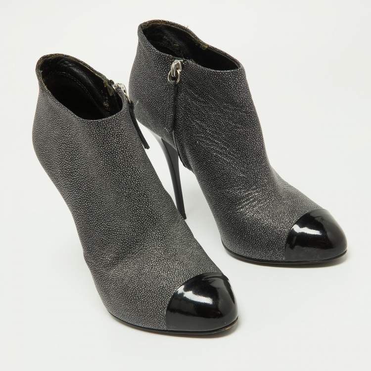 Pre Owned Giuseppe Zanotti Grey/Black Faux Leather and Patent Booties Size 36.5
