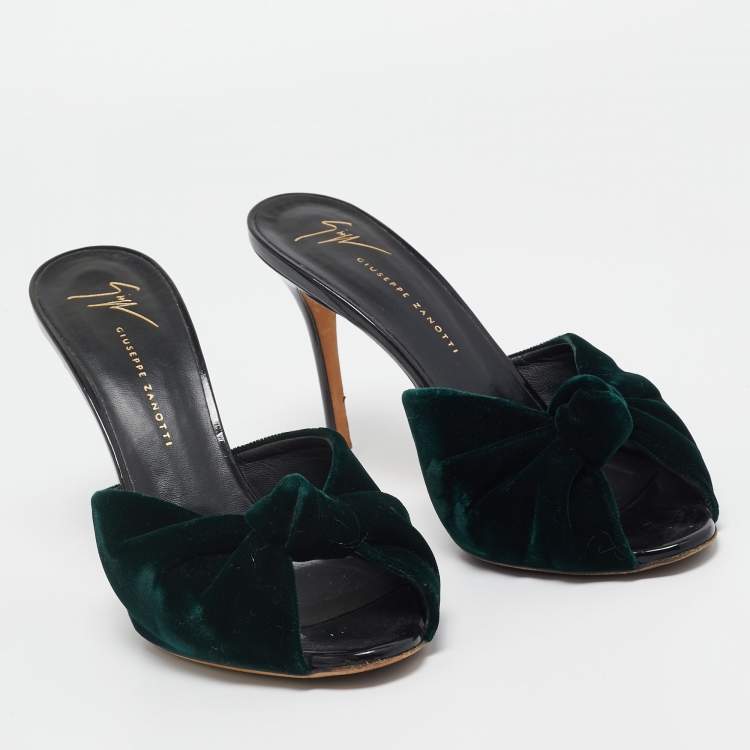 Pre Owned Giuseppe Zanotti Green Velvet Knot Slide Sandals Size 38