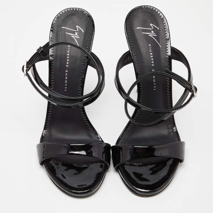 مملوكة مسبقًا Giuseppe Zanotti Black Patent Leather Slingback Sandals Size 36.5