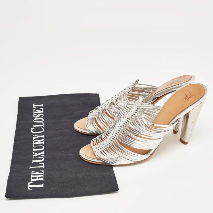 Pre Owned Giuseppe Zanotti Silver Leather Strappy Mules Size 35