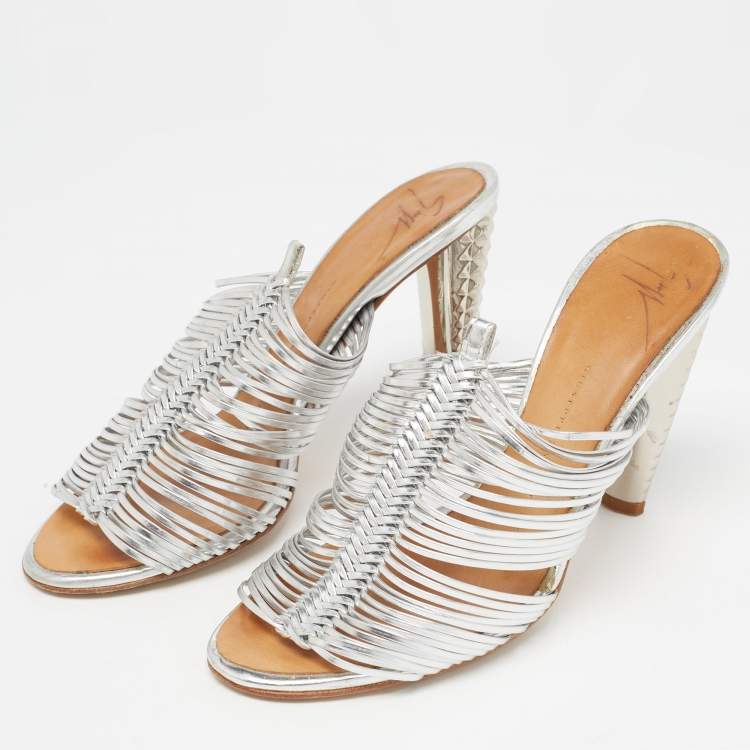 Pre Owned Giuseppe Zanotti Silver Leather Strappy Mules Size 35