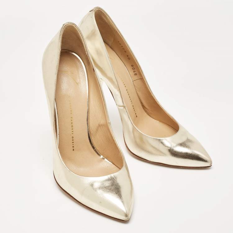 Pre Owned Giuseppe Zanotti Gold Patent Leather Pointed Toe Pumps Size 40