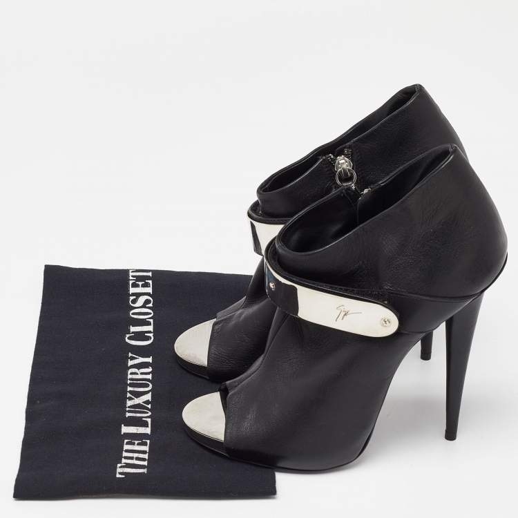 Pre Owned Giuseppe Zanotti Black Leather Plated Peep Toe Ankle Booties Size 38