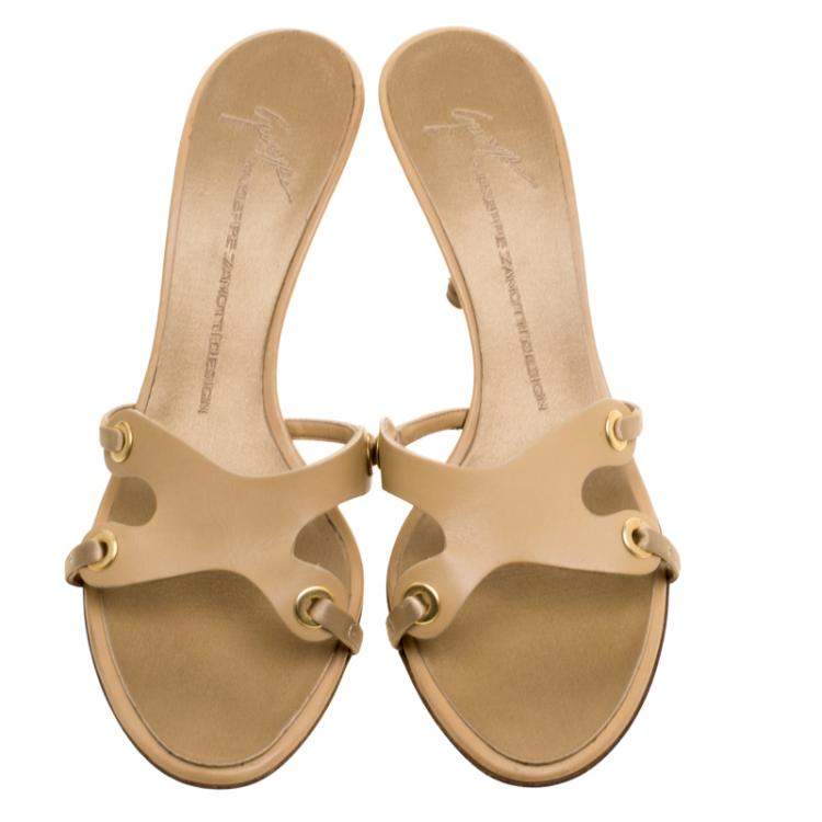 Pre Owned Giuseppe Zanotti Beige Leather Slides Size 39