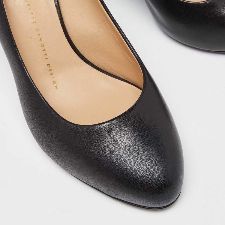 Pre Owned Giuseppe Zanotti Black Leather Round Toe Pumps Size 39