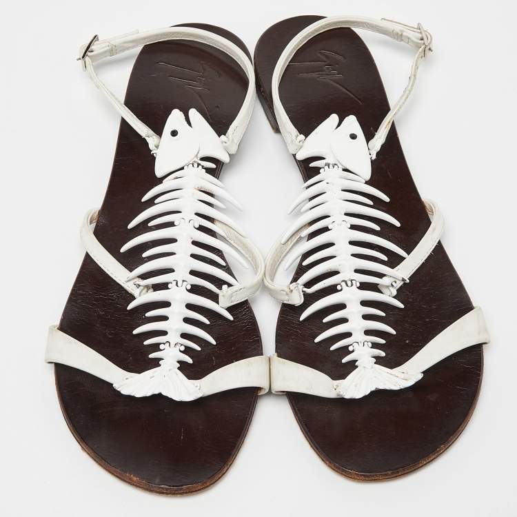 Pre Owned Giuseppe Zanotti White Leather Fishbone Ankle Strap Flat Sandals Size 38