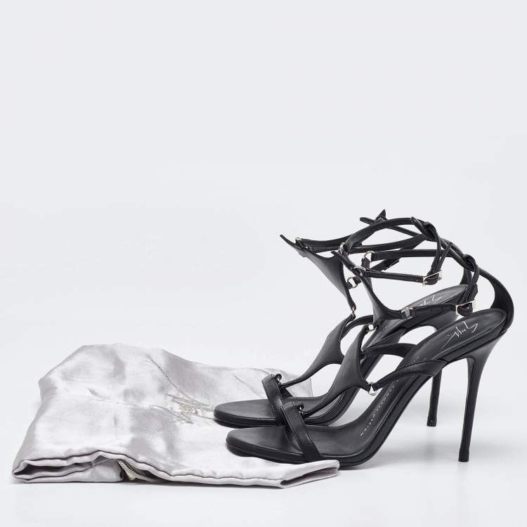 Pre Owned Giuseppe Zanotti Black Leather T-Strap Sandals Size 37