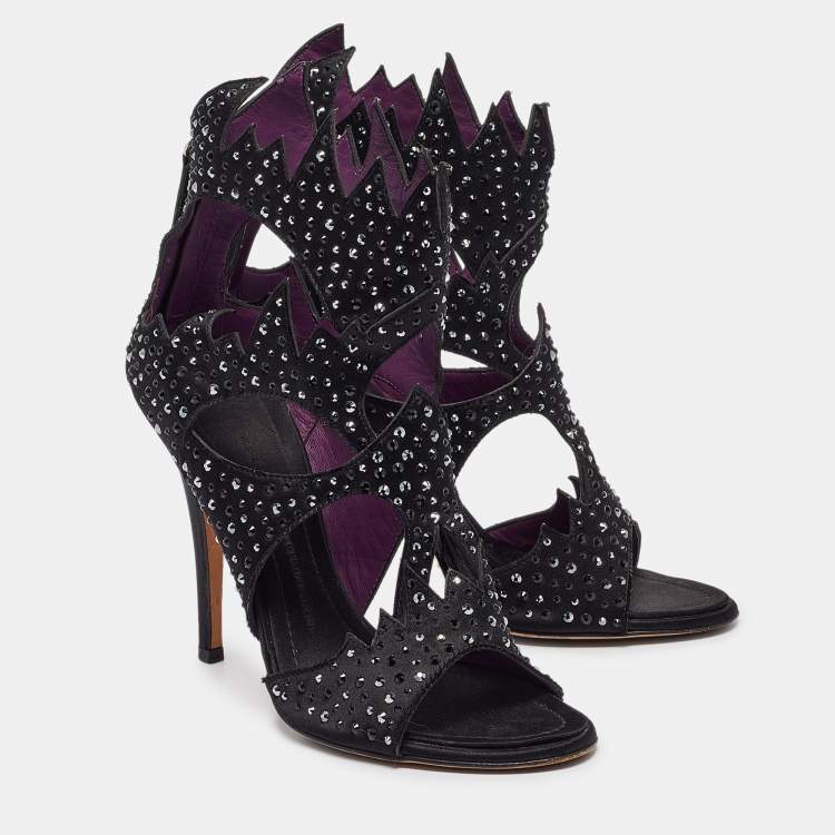 مملوكة مسبقًا Giuseppe Zanotti Black Studded Satin Cut Out Sandals Size 39