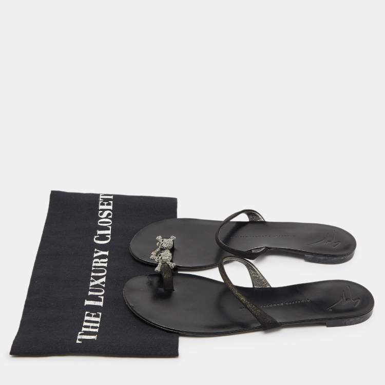 Pre Owned Giuseppe Zanotti Black Suede Crystal Skull  Toe Ring Sandals Size 38