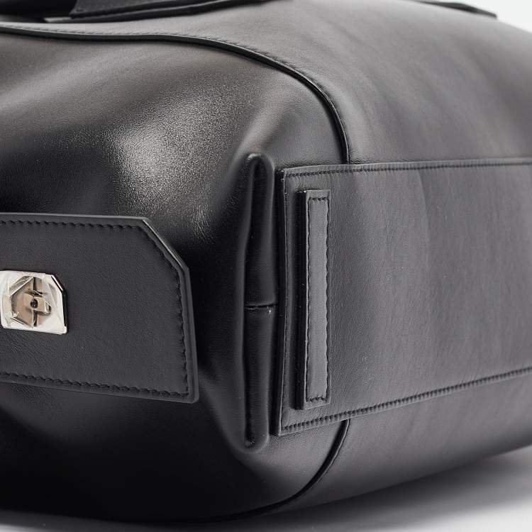 Pre Owned Givenchy Black Leather Medium Antigona Lock Soft Tote