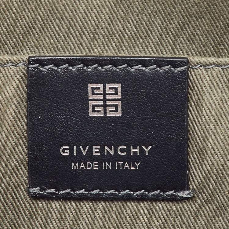 Pre Owned حقيبة جيفنشي بومبون جلد أسود بشعار زيبر