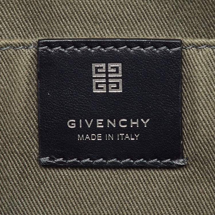 Pre Owned حقيبة جيفنشي بومبون جلد أسود بشعار زيبر