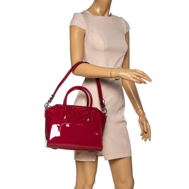 مملوكة مسبقًا Givenchy Magenta Patent Leather Small Antigona Satchel