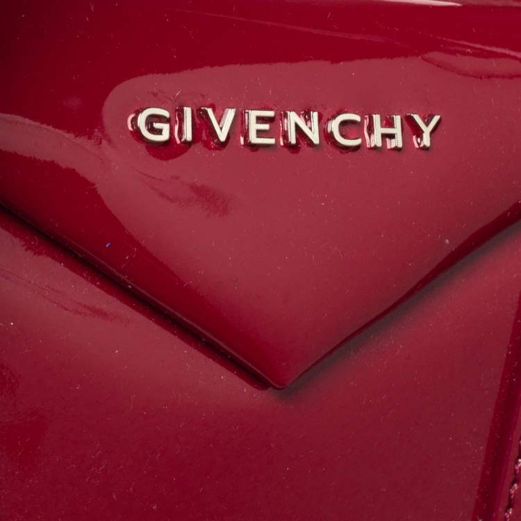 مملوكة مسبقًا Givenchy Magenta Patent Leather Small Antigona Satchel