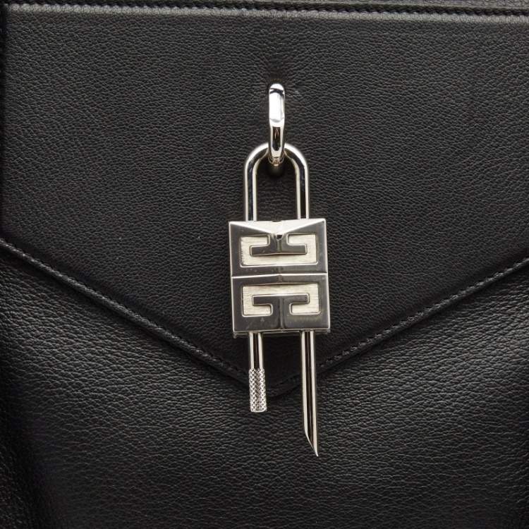 Pre Owned Givenchy Black Leather Large Antigona Soft Tote