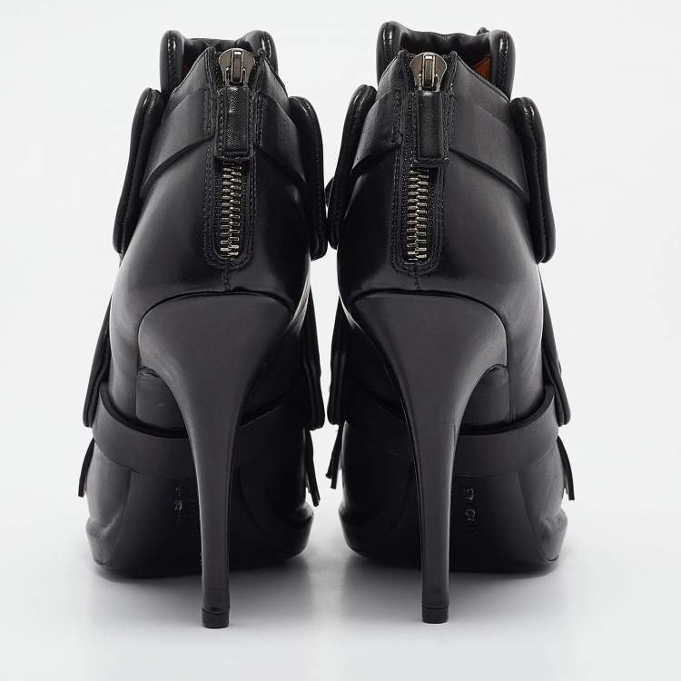 Pre Owned Givenchy Black Leather Ankle Length Boots Size 39