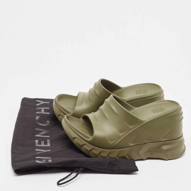 Pre Owned Givenchy Green Rubber Marshmellow Sandals Size 36