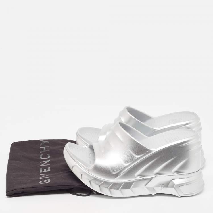 Pre Owned Givenchy Silver Rubber Marshmallow Sandals Size 36