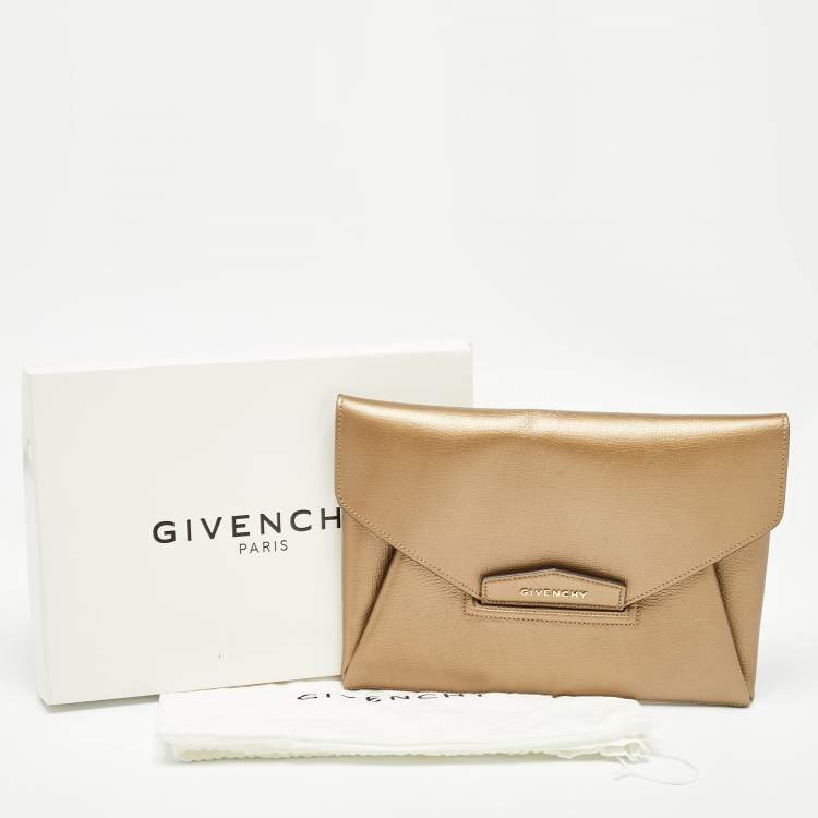 Pre Owned Givenchy Gold Leather Medium Antigona Envelope Clutch