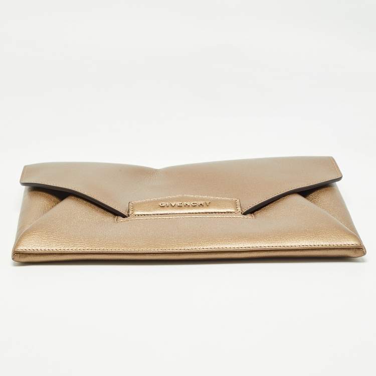 Pre Owned Givenchy Gold Leather Medium Antigona Envelope Clutch