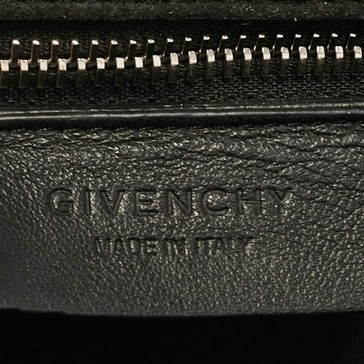Pre Owned Givenchy Black Leather Studded Bow Cut Crossbody Bag