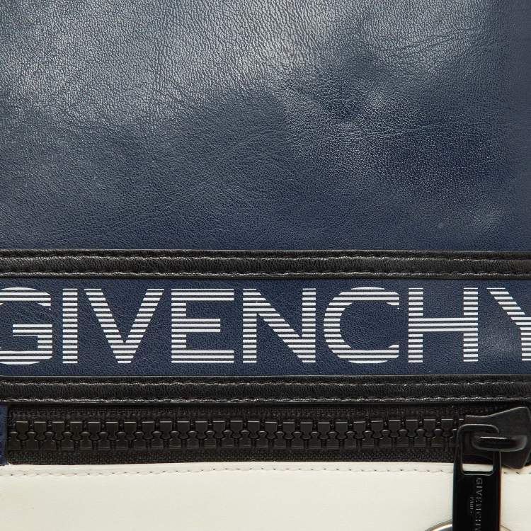 Pre Owned Givenchy Blue/White Leather Sac Bandouillere Fin Crossbody Bag