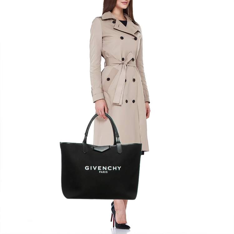 Pre Owned Givenchy Black Canvas and Leather Antigona Shopper Tote