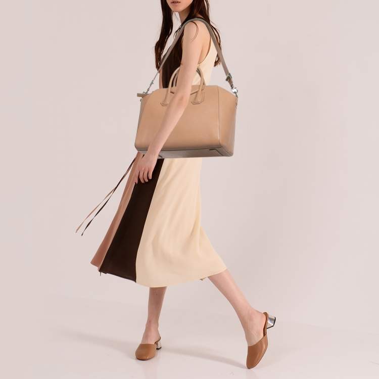 Pre Owned Givenchy Beige Leather Medium Antigona Satchel