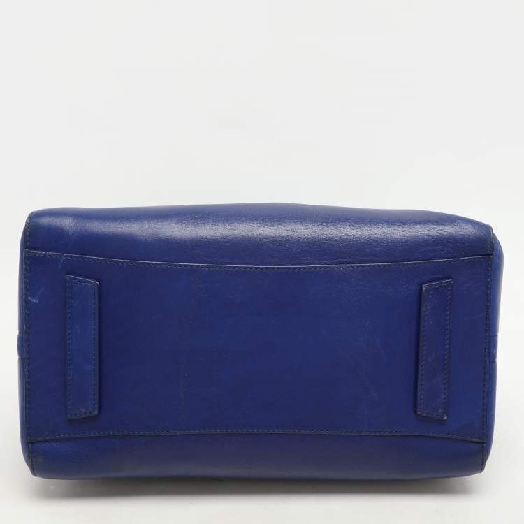 Pre Owned Givenchy Blue Leather 3D Stud Antigona Satchel