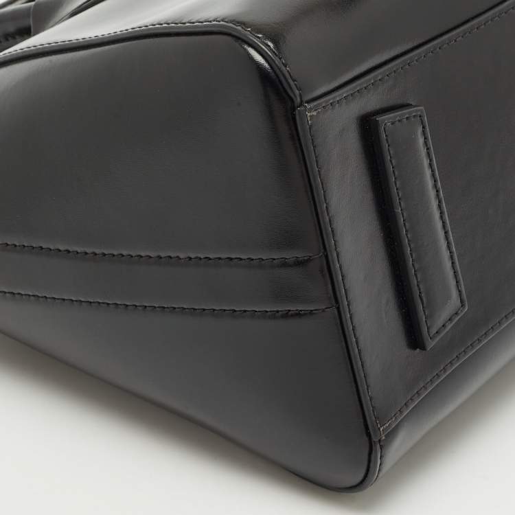 Pre Owned Givenchy Black Glossy Leather Small Antigona Satchel