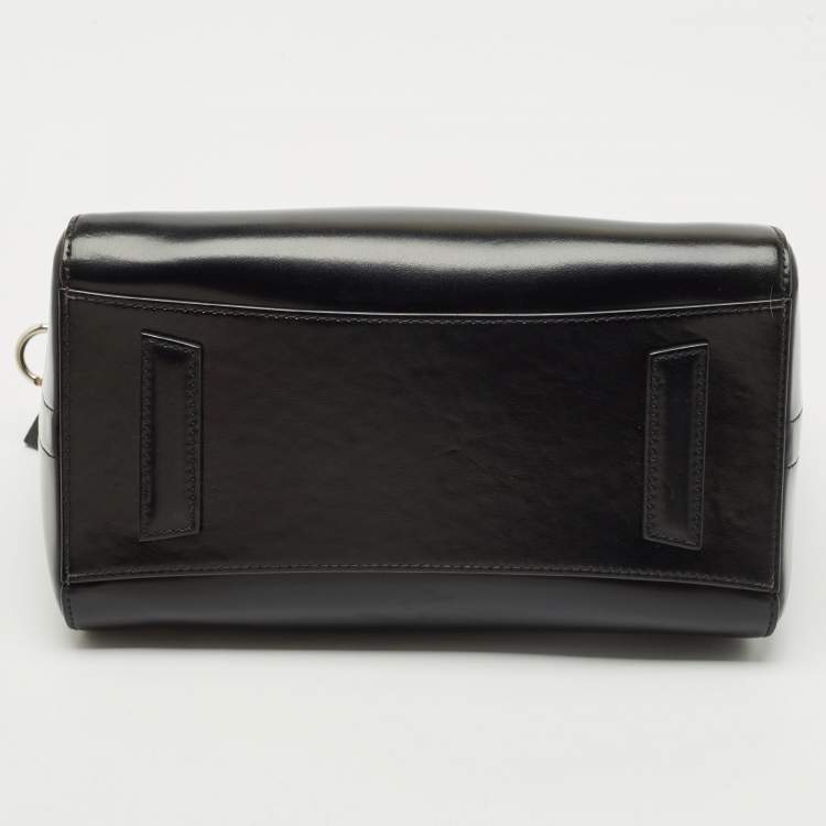 Pre Owned Givenchy Black Glossy Leather Small Antigona Satchel